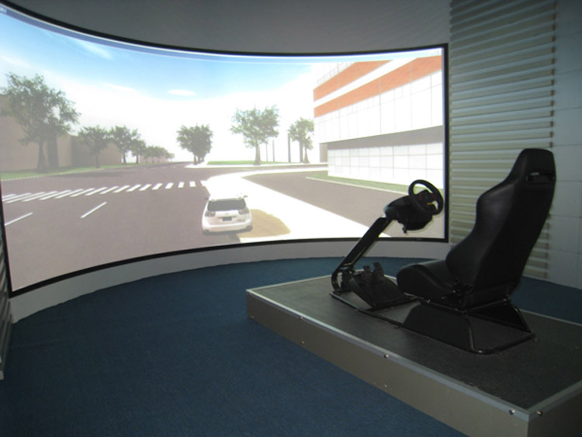 教育体验虚拟驾驶利用现代高科技手段三维图像即时生成.jpg